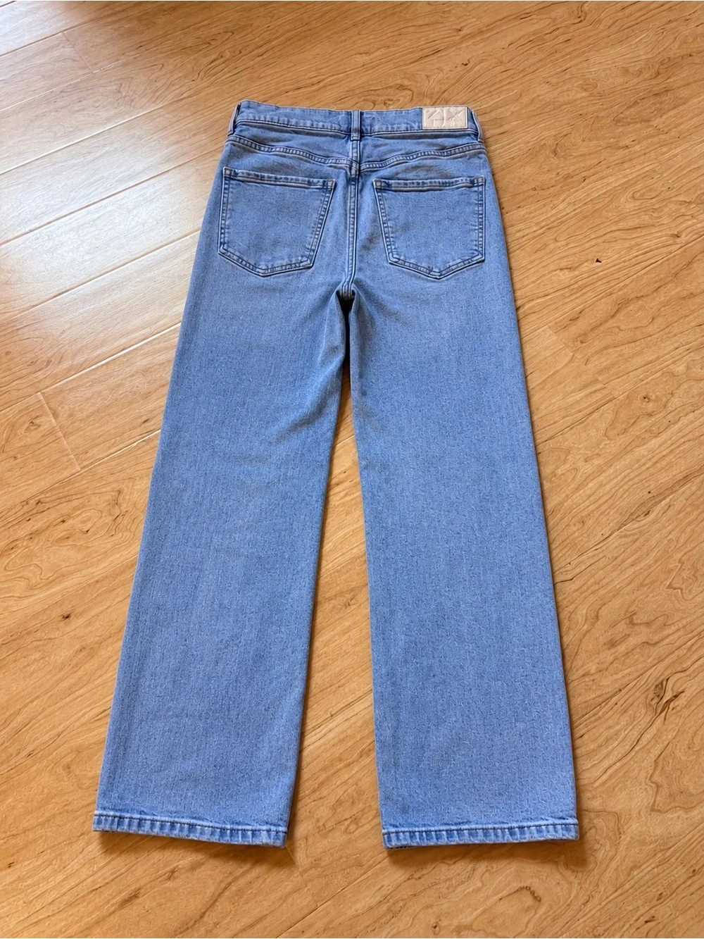 Women’s Express Light Blue Straight Leg Jeans